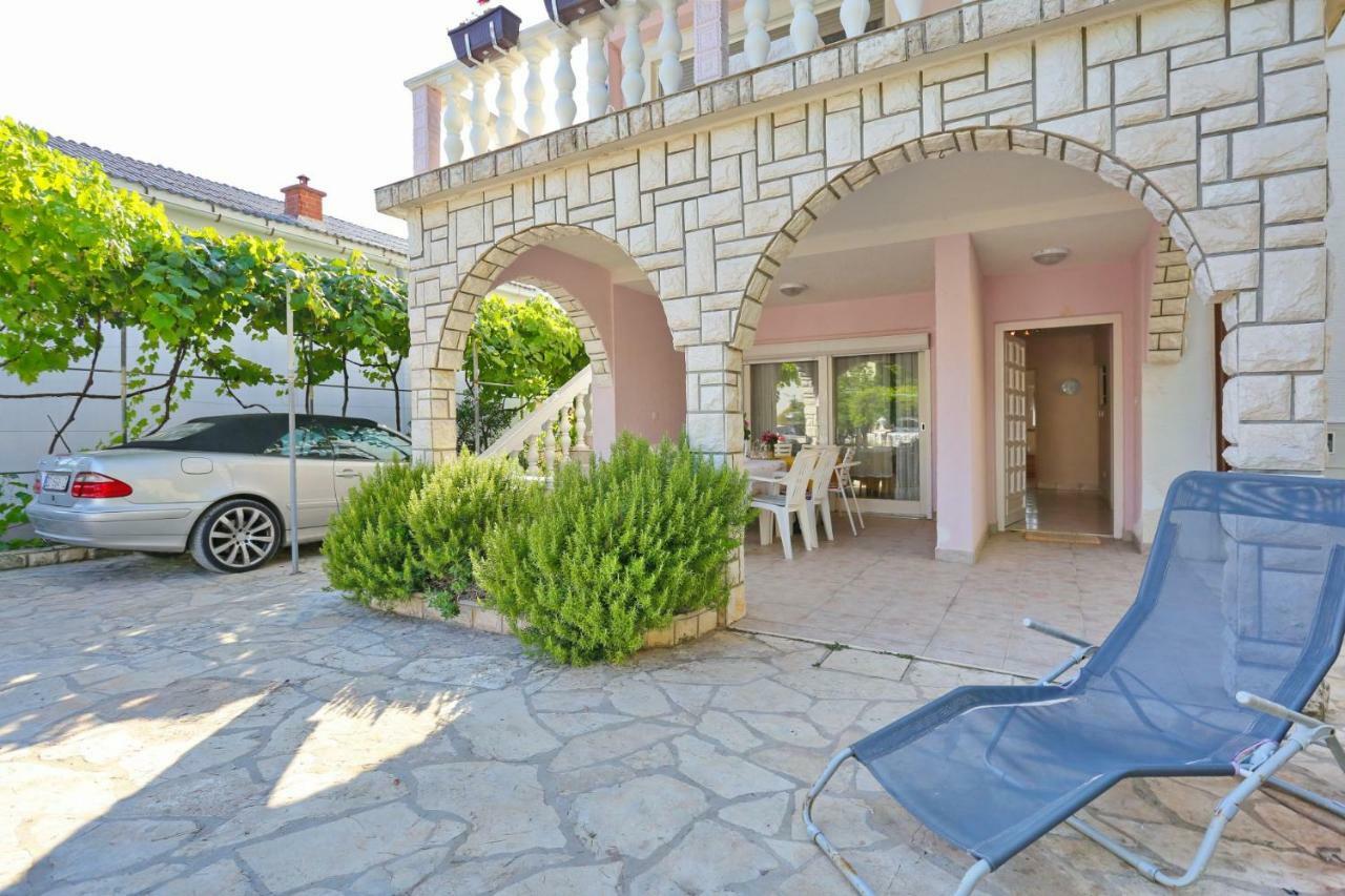 Villa Neyla Vir Eksteriør billede